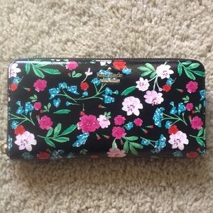KATE SPADE floral wallet